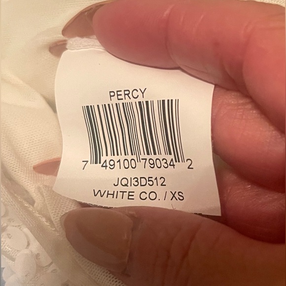 NWT BCBG Maxazria Percy White Sequin Scalloped Miniskirt SZ XSmall! - Picture 7 of 9